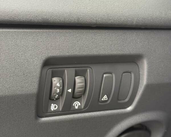 Серый Рено Меган, объемом двигателя 1.87 л и пробегом 243 тыс. км за 5500 $, фото 25 на Automoto.ua