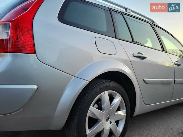 Серый Рено Меган, объемом двигателя 1.6 л и пробегом 182 тыс. км за 5700 $, фото 39 на Automoto.ua