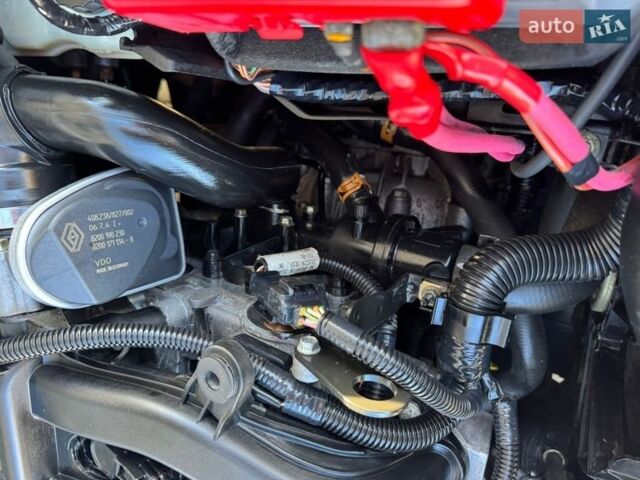 Серый Рено Меган, объемом двигателя 1.6 л и пробегом 133 тыс. км за 6450 $, фото 24 на Automoto.ua