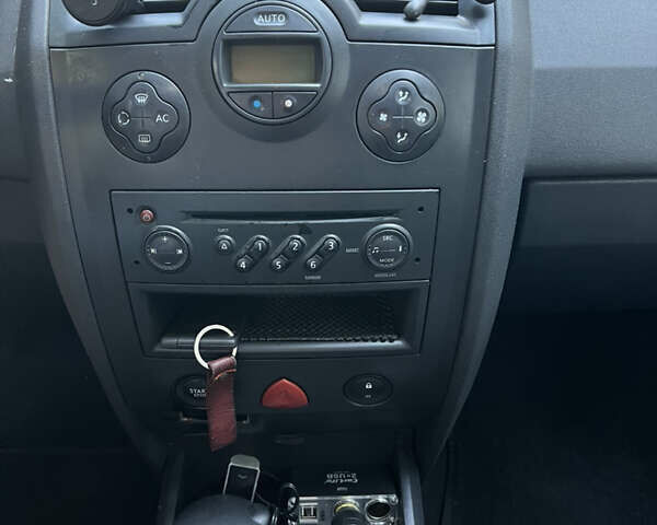 Сірий Рено Меган, об'ємом двигуна 1.5 л та пробігом 390 тис. км за 5500 $, фото 13 на Automoto.ua