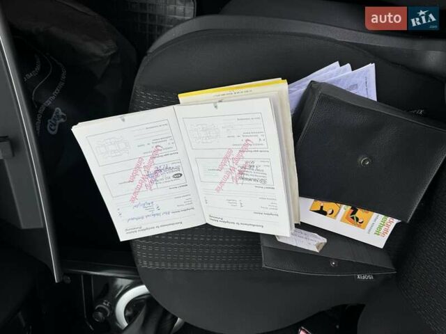 Сірий Рено Меган, об'ємом двигуна 1.6 л та пробігом 216 тис. км за 5400 $, фото 22 на Automoto.ua