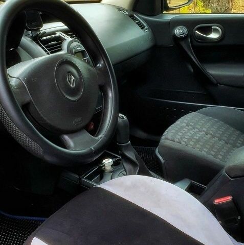 Серый Рено Меган, объемом двигателя 1.6 л и пробегом 244 тыс. км за 4900 $, фото 3 на Automoto.ua