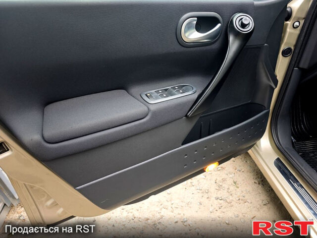 Сірий Рено Меган, об'ємом двигуна 1.6 л та пробігом 198 тис. км за 5650 $, фото 7 на Automoto.ua