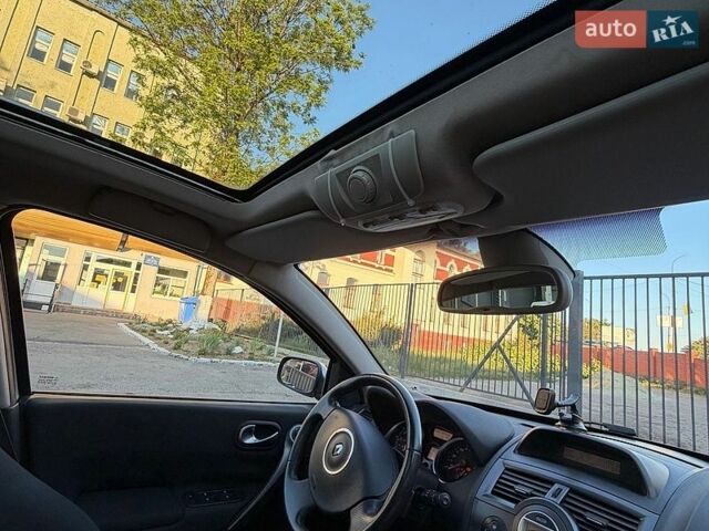 Серый Рено Меган, объемом двигателя 1.6 л и пробегом 202 тыс. км за 4500 $, фото 9 на Automoto.ua