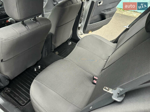 Сірий Рено Меган, об'ємом двигуна 1.6 л та пробігом 285 тис. км за 4850 $, фото 24 на Automoto.ua