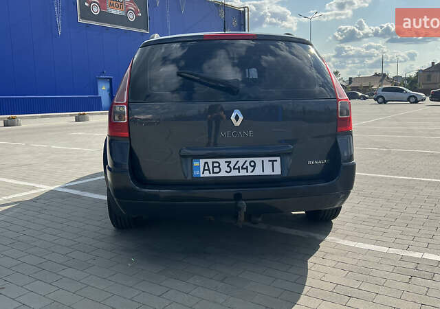 Серый Рено Меган, объемом двигателя 1.6 л и пробегом 229 тыс. км за 4999 $, фото 4 на Automoto.ua