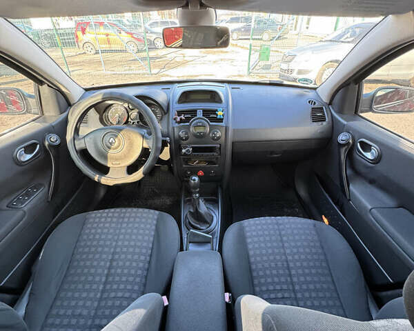 Сірий Рено Меган, об'ємом двигуна 1.87 л та пробігом 243 тис. км за 5800 $, фото 15 на Automoto.ua