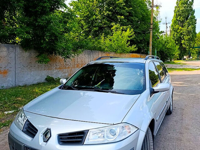 Сірий Рено Меган, об'ємом двигуна 1.6 л та пробігом 274 тис. км за 6000 $, фото 9 на Automoto.ua