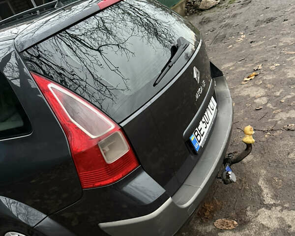 Серый Рено Меган, объемом двигателя 1.5 л и пробегом 260 тыс. км за 5000 $, фото 2 на Automoto.ua