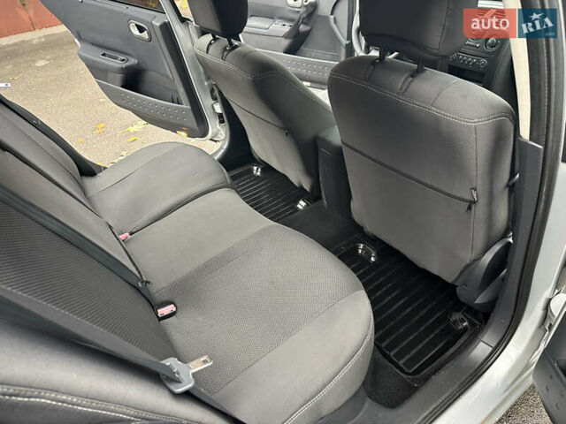 Сірий Рено Меган, об'ємом двигуна 1.6 л та пробігом 285 тис. км за 4850 $, фото 25 на Automoto.ua