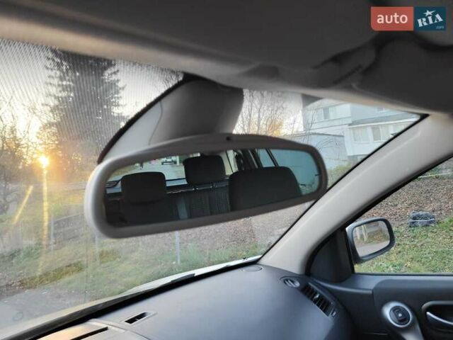 Серый Рено Меган, объемом двигателя 1.6 л и пробегом 182 тыс. км за 5700 $, фото 74 на Automoto.ua