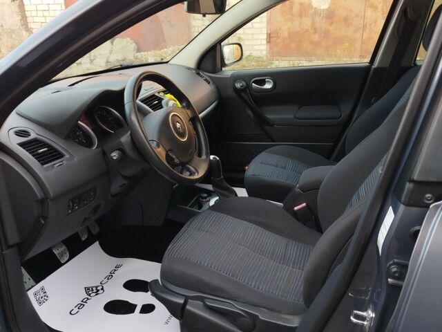 Сірий Рено Меган, об'ємом двигуна 1.6 л та пробігом 223 тис. км за 6200 $, фото 15 на Automoto.ua