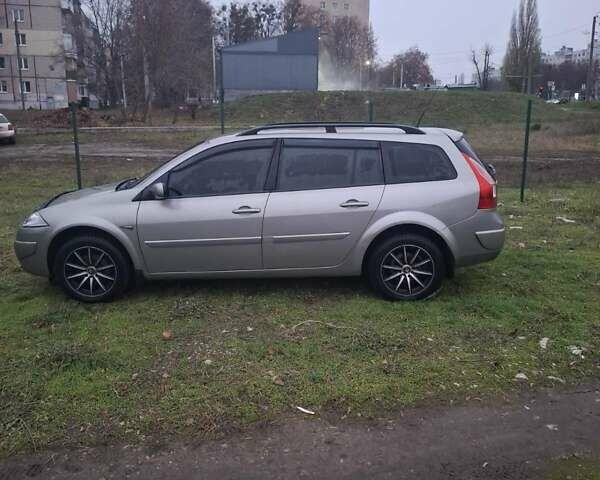 Серый Рено Меган, объемом двигателя 1.6 л и пробегом 234 тыс. км за 4999 $, фото 25 на Automoto.ua