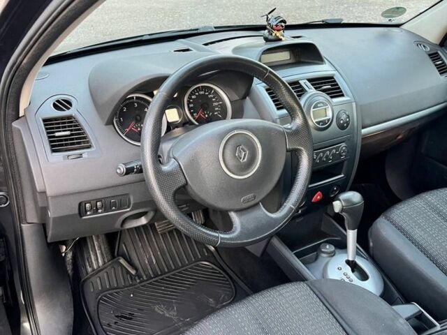 Сірий Рено Меган, об'ємом двигуна 1.9 л та пробігом 317 тис. км за 4900 $, фото 3 на Automoto.ua