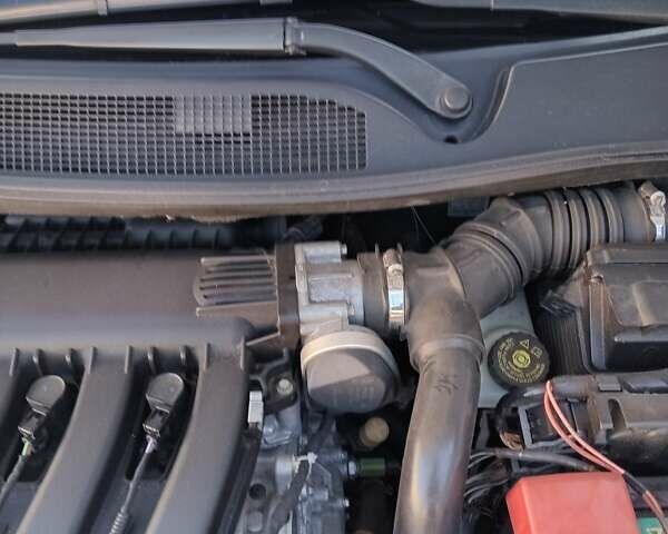 Сірий Рено Меган, об'ємом двигуна 2 л та пробігом 140 тис. км за 5900 $, фото 17 на Automoto.ua