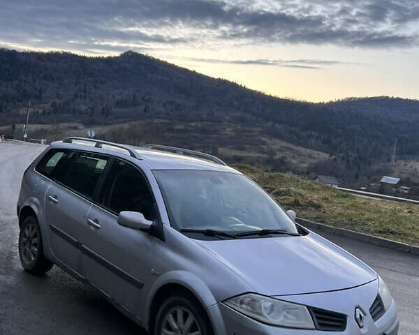 Серый Рено Меган, объемом двигателя 1.87 л и пробегом 375 тыс. км за 3100 $, фото 2 на Automoto.ua