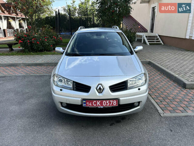 Рено Меган 2007 в Виннице на Automoto.ua Серый Рено Меган, объемом двигателя 1.6 л и пробегом 178 тыс. км за 5850 $, фото 12 на Automoto.ua