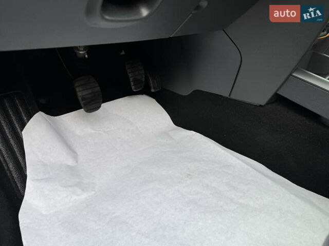 Сірий Рено Меган, об'ємом двигуна 1.6 л та пробігом 106 тис. км за 5999 $, фото 57 на Automoto.ua