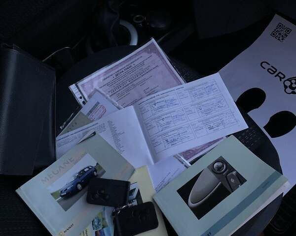Серый Рено Меган, объемом двигателя 2 л и пробегом 162 тыс. км за 6299 $, фото 142 на Automoto.ua