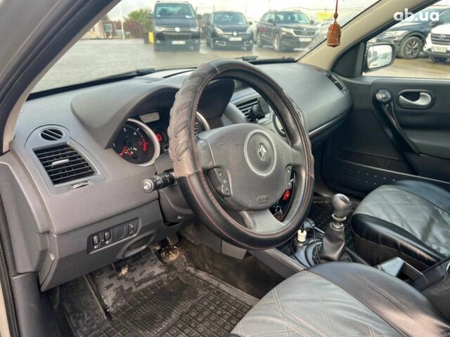 Серый Рено Меган, объемом двигателя 1.5 л и пробегом 342 тыс. км за 4690 $, фото 17 на Automoto.ua