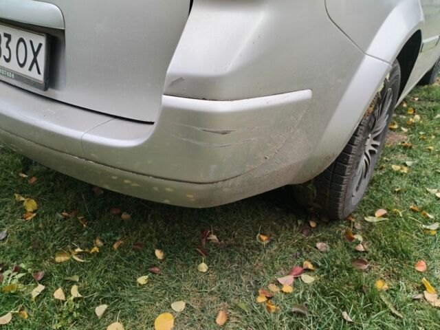 Рено Меган 2007 в Белой Церкве на Automoto.ua Серый Рено Меган, объемом двигателя 1.5 л и пробегом 295 тыс. км за 4600 $, фото 5 на Automoto.ua