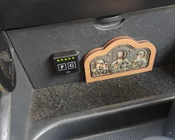 Сірий Рено Меган, об'ємом двигуна 1.6 л та пробігом 226 тис. км за 5100 $, фото 11 на Automoto.ua