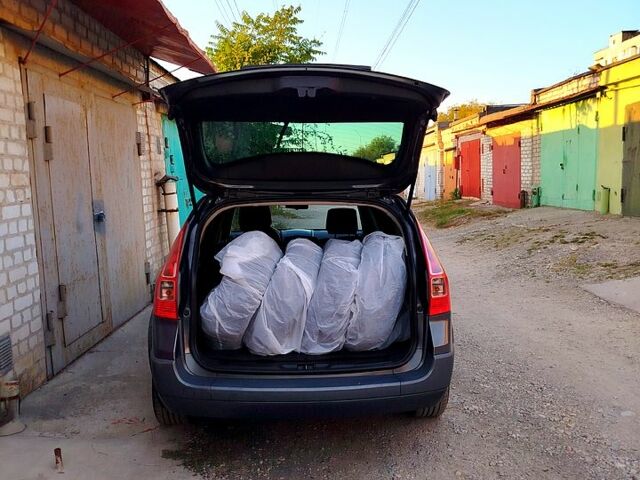 Сірий Рено Меган, об'ємом двигуна 1.6 л та пробігом 223 тис. км за 6200 $, фото 7 на Automoto.ua