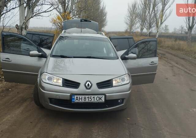 Серый Рено Меган, объемом двигателя 1.5 л и пробегом 250 тыс. км за 4800 $, фото 13 на Automoto.ua