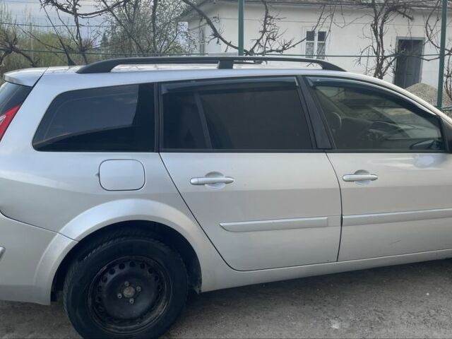 Сірий Рено Меган, об'ємом двигуна 1.5 л та пробігом 400 тис. км за 4300 $, фото 5 на Automoto.ua