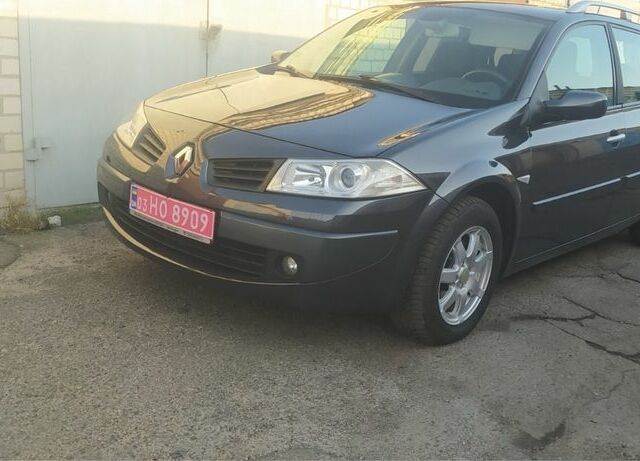 Сірий Рено Меган, об'ємом двигуна 1.6 л та пробігом 210 тис. км за 6150 $, фото 1 на Automoto.ua