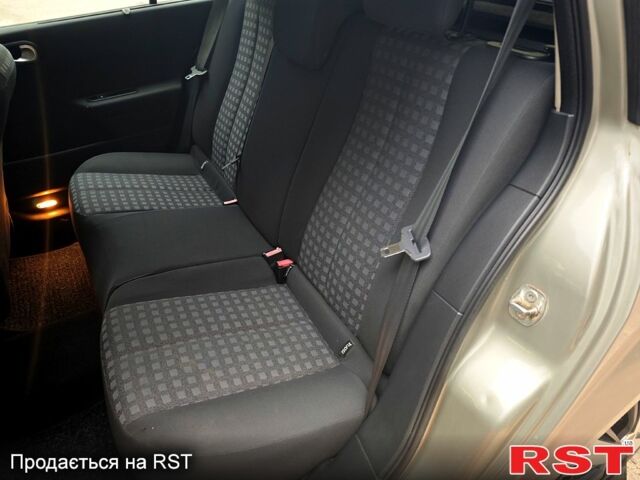 Серый Рено Меган, объемом двигателя 1.6 л и пробегом 185 тыс. км за 5650 $, фото 3 на Automoto.ua