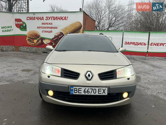Серый Рено Меган, объемом двигателя 1.6 л и пробегом 281 тыс. км за 4800 $, фото 2 на Automoto.ua