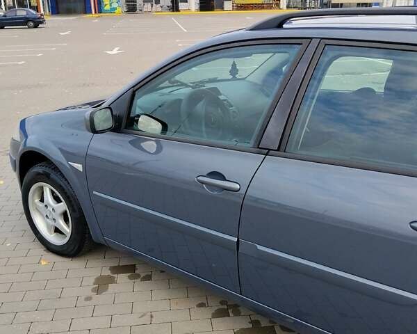 Рено Меган 2007 в Сумах на Automoto.ua Серый Рено Меган, объемом двигателя 1.6 л и пробегом 208 тыс. км за 5400 $, фото 10 на Automoto.ua