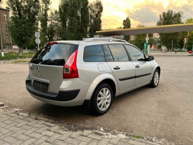 Серый Рено Меган, объемом двигателя 1.6 л и пробегом 190 тыс. км за 5300 $, фото 3 на Automoto.ua