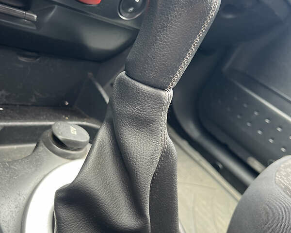 Серый Рено Меган, объемом двигателя 1.6 л и пробегом 217 тыс. км за 4750 $, фото 53 на Automoto.ua