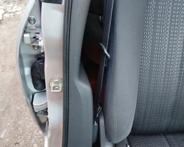 Серый Рено Меган, объемом двигателя 2 л и пробегом 162 тыс. км за 6299 $, фото 130 на Automoto.ua