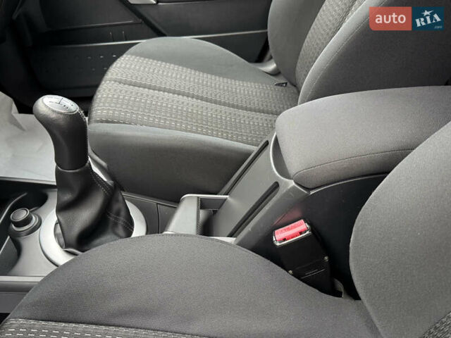 Сірий Рено Меган, об'ємом двигуна 1.6 л та пробігом 106 тис. км за 5999 $, фото 56 на Automoto.ua