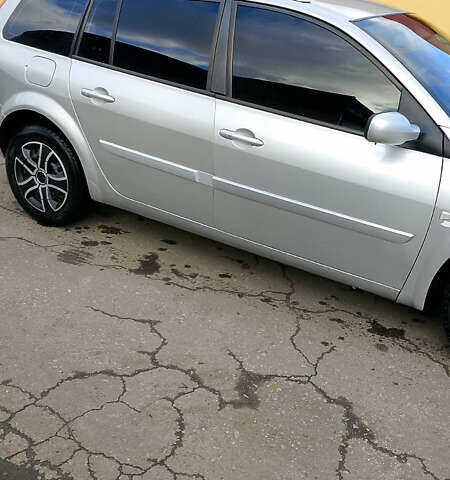 Серый Рено Меган, объемом двигателя 2 л и пробегом 215 тыс. км за 5000 $, фото 1 на Automoto.ua