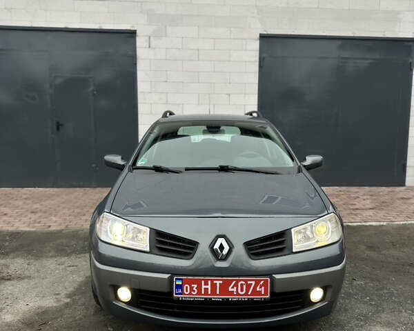 Серый Рено Меган, объемом двигателя 1.6 л и пробегом 174 тыс. км за 5550 $, фото 2 на Automoto.ua