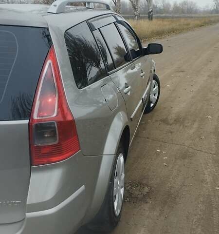 Серый Рено Меган, объемом двигателя 1.5 л и пробегом 250 тыс. км за 4800 $, фото 5 на Automoto.ua