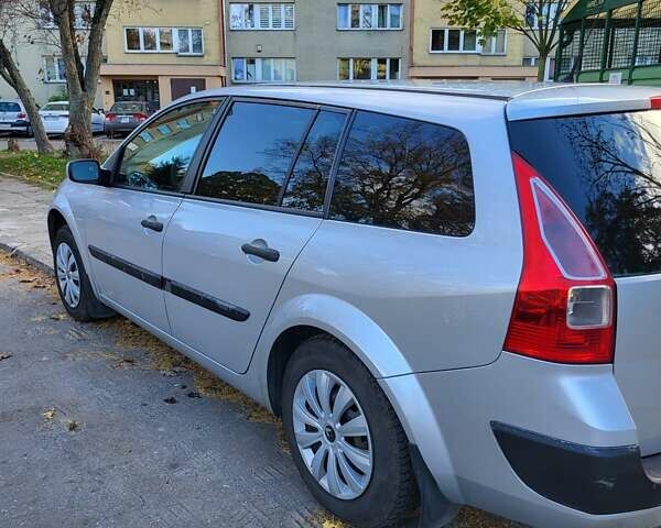 Рено Меган 2007 в Сумах на Automoto.ua Серый Рено Меган, объемом двигателя 1.4 л и пробегом 228 тыс. км за 3300 $, фото 5 на Automoto.ua