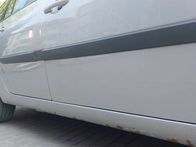 Серый Рено Меган, объемом двигателя 1.6 л и пробегом 270 тыс. км за 3800 $, фото 9 на Automoto.ua