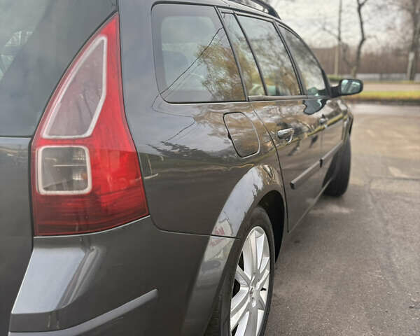 Серый Рено Меган, объемом двигателя 1.6 л и пробегом 215 тыс. км за 5400 $, фото 8 на Automoto.ua