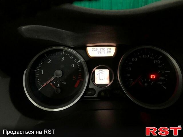 Серый Рено Меган, объемом двигателя 1.5 л и пробегом 321 тыс. км за 5500 $, фото 3 на Automoto.ua