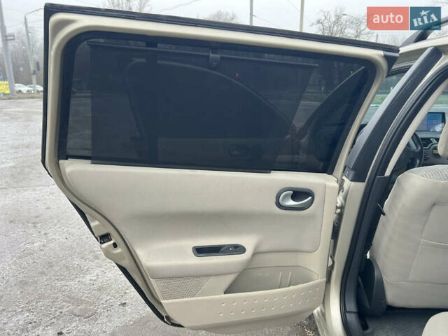 Серый Рено Меган, объемом двигателя 1.6 л и пробегом 281 тыс. км за 4800 $, фото 19 на Automoto.ua