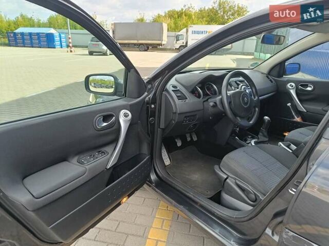 Серый Рено Меган, объемом двигателя 1.6 л и пробегом 240 тыс. км за 5450 $, фото 10 на Automoto.ua