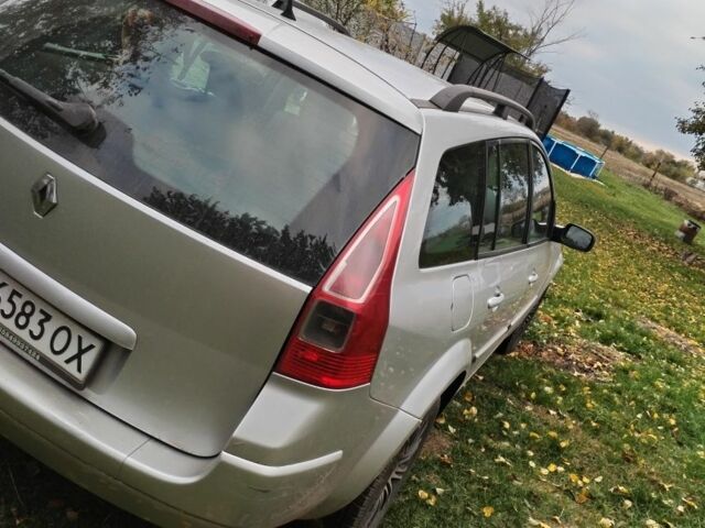 Рено Меган 2007 в Белой Церкве на Automoto.ua Серый Рено Меган, объемом двигателя 1.5 л и пробегом 295 тыс. км за 4600 $, фото 3 на Automoto.ua