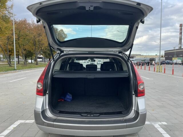 Серый Рено Меган, объемом двигателя 1.6 л и пробегом 196 тыс. км за 5500 $, фото 12 на Automoto.ua