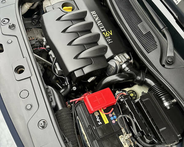 Серый Рено Меган, объемом двигателя 1.6 л и пробегом 174 тыс. км за 5550 $, фото 32 на Automoto.ua