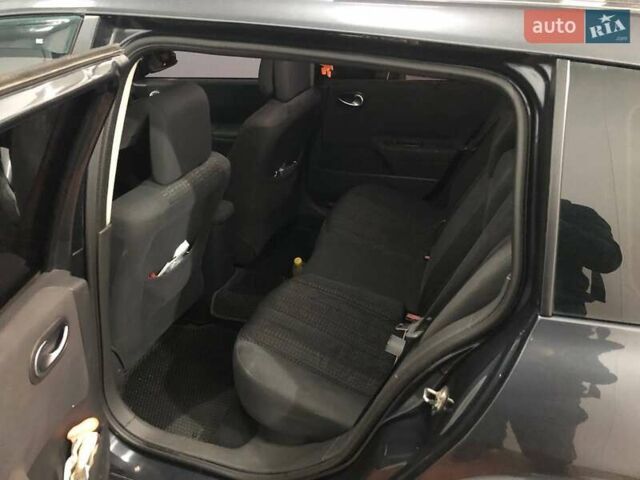 Сірий Рено Меган, об'ємом двигуна 1.5 л та пробігом 321 тис. км за 5500 $, фото 5 на Automoto.ua